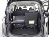 広々としたラゲージスペースを備えています。大きなものや長さのある荷物もしっかりと積み込めます。