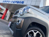 丸みのあるヘッドライトのコンビネーションが遊び心と力強さを両立させています