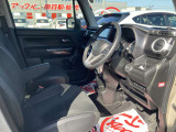 運転者にとっては日々使用することとなる運転席です。運転席が快適だと運転に集中することができますね。