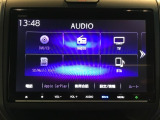 メモリーナビにフルセグTV機能あり。 ドライブや旅行に欠かせない装備です。