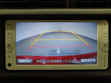 バックガイドモニターで、後方を確認しながら安心して駐車することができます。運転初心者も熟練者も必須の機能ですよ!