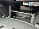グローブボックスの中は、2段に分かれており、車検証入れと他の荷物を分けて収納することができます!