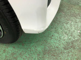 左リヤバンパーキズ・小割れがあります