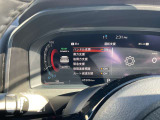 メーターディスプレイにて、運転支援システムの設定変更が可能です。併せて表示されているのが、入庫時の走行距離になります。