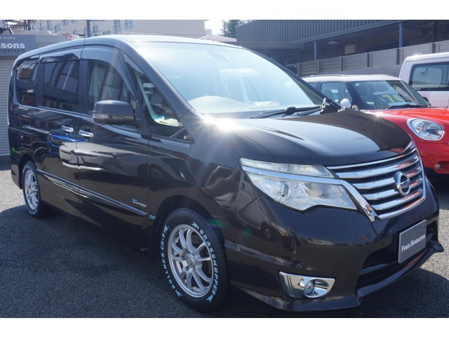 セレナ 2.0 ハイウェイスター Vセレクション+Safety S-HYBRID 