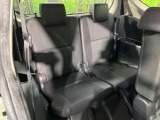 3列目シートはもちろん状態良好☆大人でもゆったりと座って頂けますので、大人数でのお出かけもラクラクです♪ご家族で、気の知れた仲間で、ドライブに行くのが楽しみですね♪