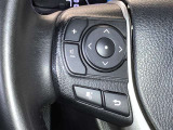 ステアリング左側にオーディオスイッチ・メーター操作スイッチが付いています。