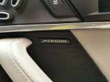 【MERIDIAN サウンドシステム】イギリスメーカーMERIDIAN、世界で各国でも知られているスピーカーブランド。ハイクオリティな音響は間違いなく満足して頂けると思います。