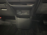 店舗にて現車の確認もいただけますので、お電話で在庫のご確認の上是非ご来店くださいませ。