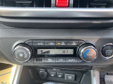 オートエアコンなので、お好みの温度に設定するだけで車内を快適空間にしてくれます。