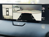 360&deg;ビューモニターを搭載しています。パーキングセンサーと合せてお使いいただくことで、安全、安心にお車の取り回しを行っていただけます。