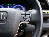 レーダークルーズコントロール(全車速追従機能付)付きです。車速に応じて追従支援してくれるので、ロングドライブも快適です。