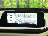 【360&deg;ビューモニター】専用のカメラにより、上から見下ろしたような視点で360度クルマの周囲を確認することができます☆死角部分も確認しやすく、狭い場所での切り返しや駐車もスムーズに行えます。