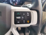 【アダプティブクルーズコントロール】前方車両を認識して自動で追従していくアダプティブクルーズコントロールが搭載されております。渋滞時などでも大変便利な機能になります。