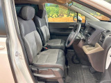 運転席シート廻りは使用感も少なく、良好な状態となっています。丁寧に使われていたことがよくわかりますね。