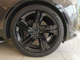 【22インチオプションホイール】グリップ力もある大口径のアロイホイール当モデルとかなりマッチしております。