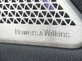 Bowers & Wilkinsのダイヤモンド・サウンド・システムは各モデルのインテリアにマッチするようにオーダーメイドされています。妥協のない素材、クラスをリードするエンジニアリングが、あなたの心を解き放ちます。