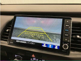 【バックカメラ】リバースにするだけで映ります、後方の安全確認や、狭い駐車場での車庫入れ、雨の日や夜間など視界の悪い時に便利です!安全にバックする為には欠かせない装備です。