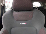 NISMO専用スポーツシート。
