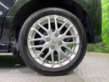 【純正15インチアルミホイール】外観にマッチした純正アルミホイールを装着しております。各種社外アルミホイールや、スタッドレスタイヤも取扱いしております。是非ご相談ください♪