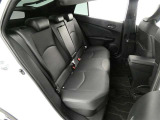 【居住性】リヤシートのスペースは、しっかり確保してます♪もちろん室内クリーニング済みです☆