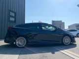 特殊なお車の制作や販売も可能です!(キッチンカーや積載車、ダンプカーやレプリカ車、バスなどなど)流行りのSUVは勿論、EV(電気自動車)やハイブリッド(PHEV含む)も納車実績がございます!何でもご相談を!
