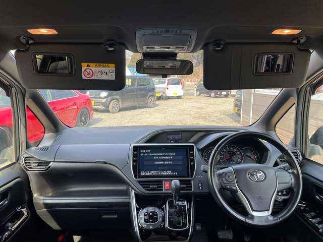 トヨタ ヴォクシー 2.0 ZS 煌II 4WD の中古車詳細 (63,000km, ダーク