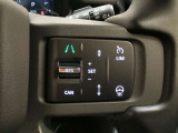 【アダプティブクルーズコントロール】前方車両を認識して自動で追従していくアダプティブクルーズコントロールが搭載されております。渋滞時などでも大変便利な機能になります。