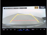 後方確認に便利なバックカメラ装備!!狭い駐車場や後方が確認しづらい場所に駐車するときや、車を切り返す時に安心の装備です!!
