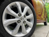 【純正14インチアルミホイール】外観にマッチした純正アルミホイールを装着しております。各種社外アルミホイールや、スタッドレスタイヤも取扱いしております。是非ご相談ください♪