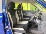運転席シート廻りは使用感も少なく、良好な状態となっています。前オーナー様が丁寧に使っていたことがよくわかりますね。