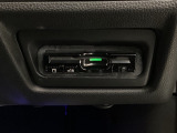 ハンドルの右下にETCがついています。高速道路の料金所の通過も楽々です!。 カードの取り出しもしやすい場所についています。