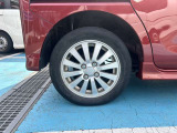 お買い得タントカスタム入庫しました 4WD ターボ アクセル踏み間違い防止装置 アイドリングストップ 両側パワースライド通勤通学にいかがでしょうか?お気軽にお問い合わせください