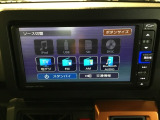 メモリーナビにフルセグTV機能あり。 ドライブや旅行に欠かせない装備です。