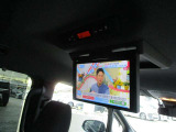 嬉しい後席モニターつきです。