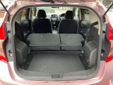 後部座席をたたむとラゲッジスペースもゆとりのあるスペースです。