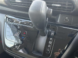 【 シフト 】シフトも操作しやすく快適なドライブを楽しんでいただけます。