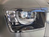 【プレミアムLEDヘッドライトシグネチャーDRL】デイタイムラーニングライト機能付きのLEDヘッドライトですデイライトにより昼間の視認性も上がりもらい事故などの減少につながります。