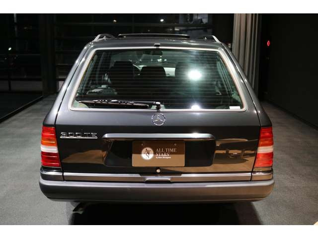 メルセデス・ベンツ ミディアムクラスワゴン 300TE の中古車詳細