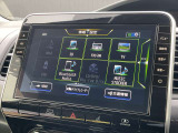 カーナビは、Bluetooth対応の純正大画面メモリーナビが装着されています。