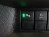 パーキングセンサーや横滑りを防ぐVSA等のスイッチ類は運転席の右側、手の届きやすい位置にあります。