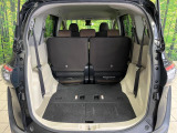 後席を格納すると、これだけの広さが!シーンに合わせたシートアレンジで、大きな荷物も積むことが出来ます♪