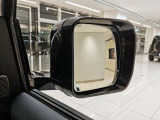 【ブラインドスポットモニター】車外の車をいち早く検知しドライバーに知らせるドライバーアシスト機能となっております。
