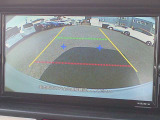 車庫入れや後方確認に便利な、バックモニター搭載!車幅線が表示されるので安心です。一度使用すると、手放せなくなる装備です!