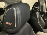 【BOSEヘッドレストスピーカー】上質なくつろぎを楽しめる、国内初ヘッドレストにBOSEスピーカーを搭載したプレミアムオーディオ。