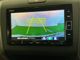 バックモニター付きで車庫入れも安心【カメラアングルは3パターンから選べます】知らない道でも安心して楽しくお出かけができます