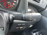 【 オートライト 】オートライトなのでライトの点け忘れを気にすることなく運転が出来ます。