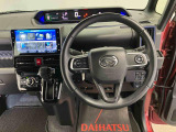 収納も充実、操作性良好なハンドルまわりです。また気持ちよくお乗り頂くために、徹底したルームクリーニングも実施しております。