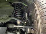 お車を安心してお乗りいただく為には、足回りの定期点検が欠かせません。サービスサポート(有償保証)では無料点検もご提供しており、安心のカーライフをお過ごしいただけるサポート体制が整っています。