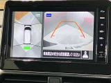 【アラウンドビューモニター】車を上から見下ろしているかのような映像で周囲の状況がひと目で確認、狭い駐車場に駐車するときも安心です♪